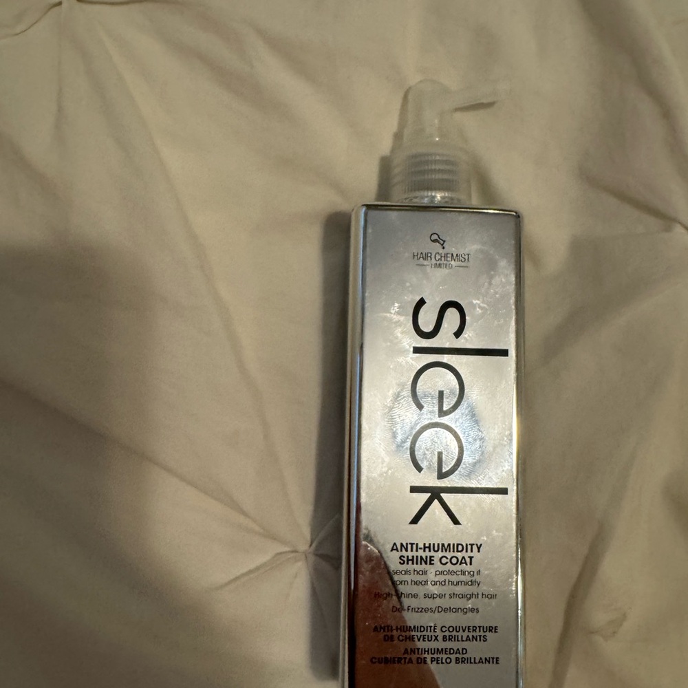 Anti humidity and shine hair treatment